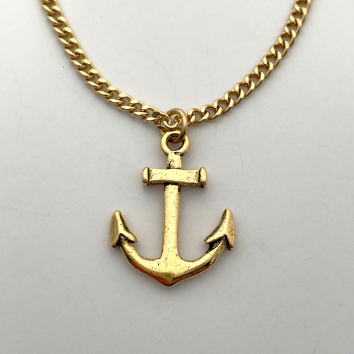 Fine Anchor Chain Necklace in Gold | Medley Jewellery