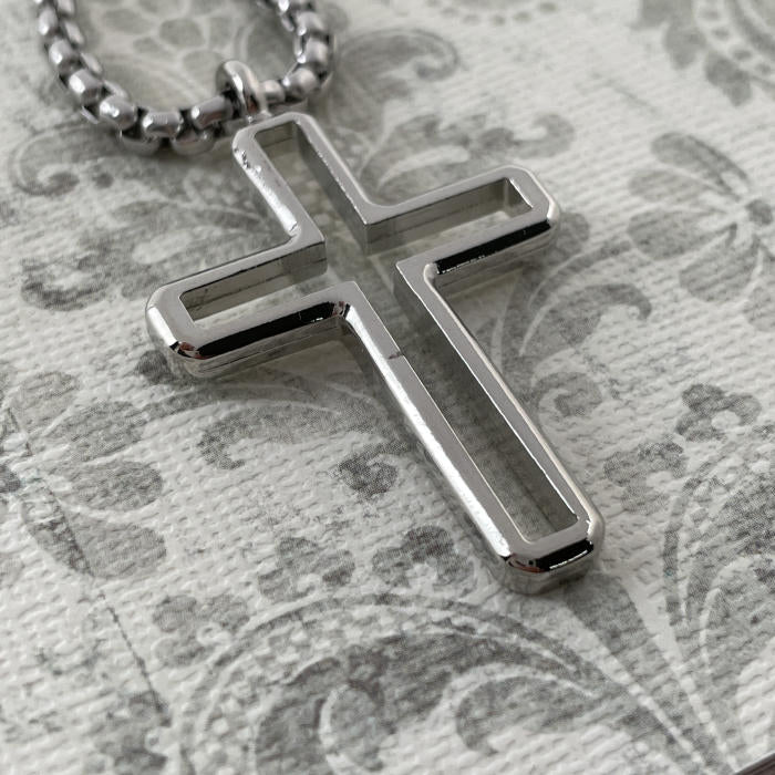 Cross Rhodium Silver Metal Finish Pendant Heavy Chain Necklace