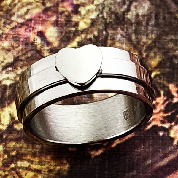 Heart spinner ring - Forgiven Jewelry