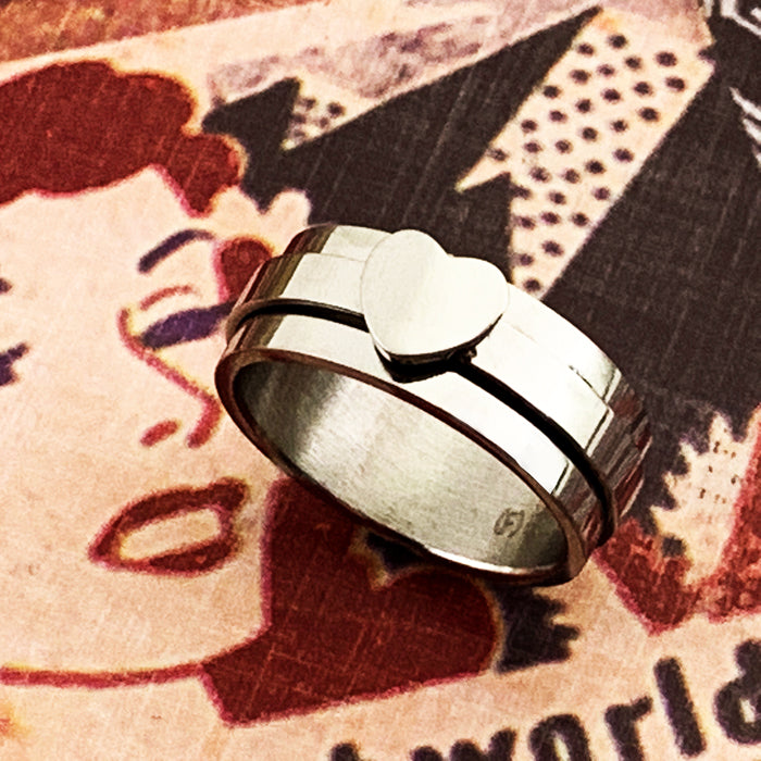 Heart spinner ring - Forgiven Jewelry